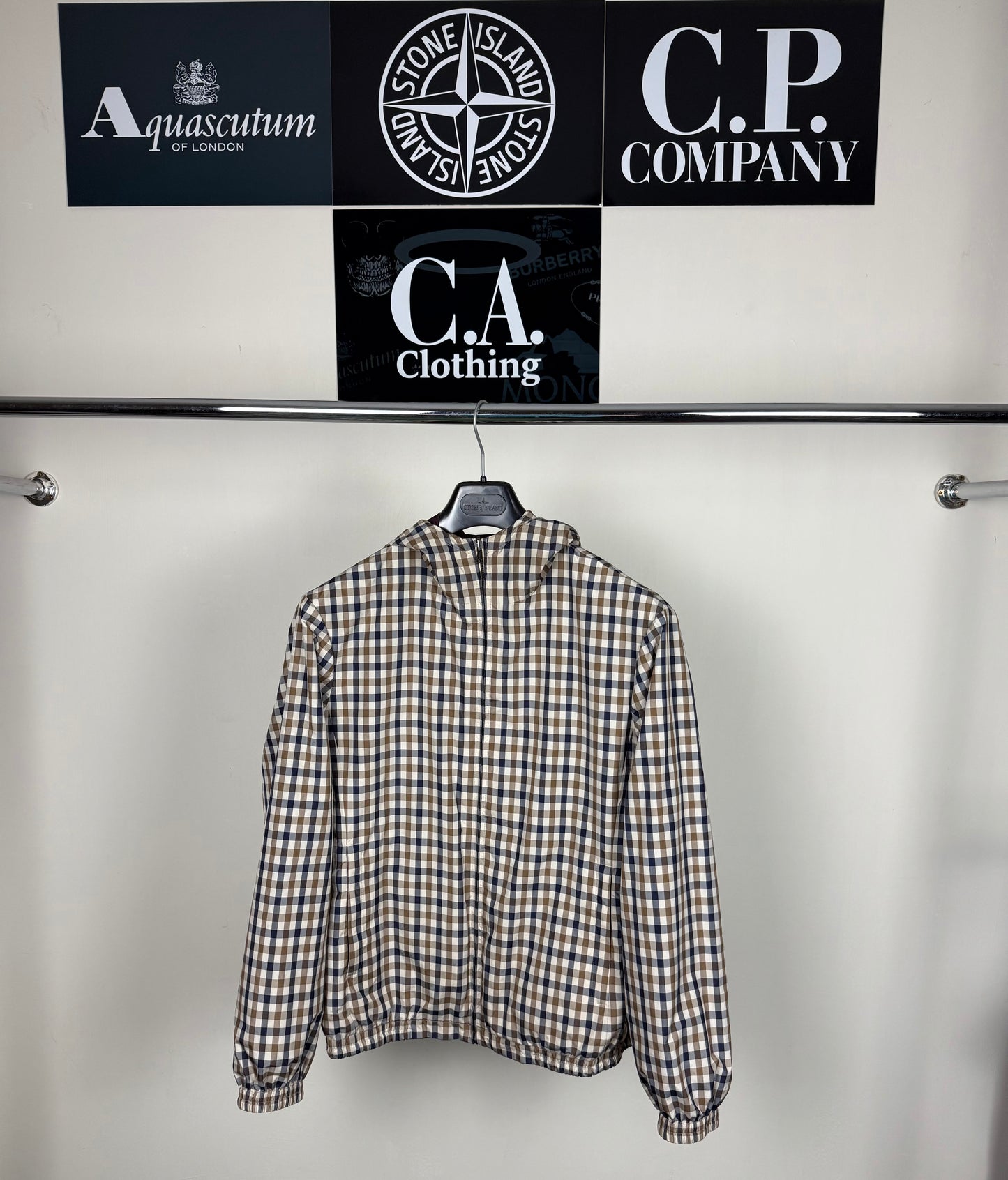 Aquascutum Burgundy Hooded Reversible Jacket Size (M)