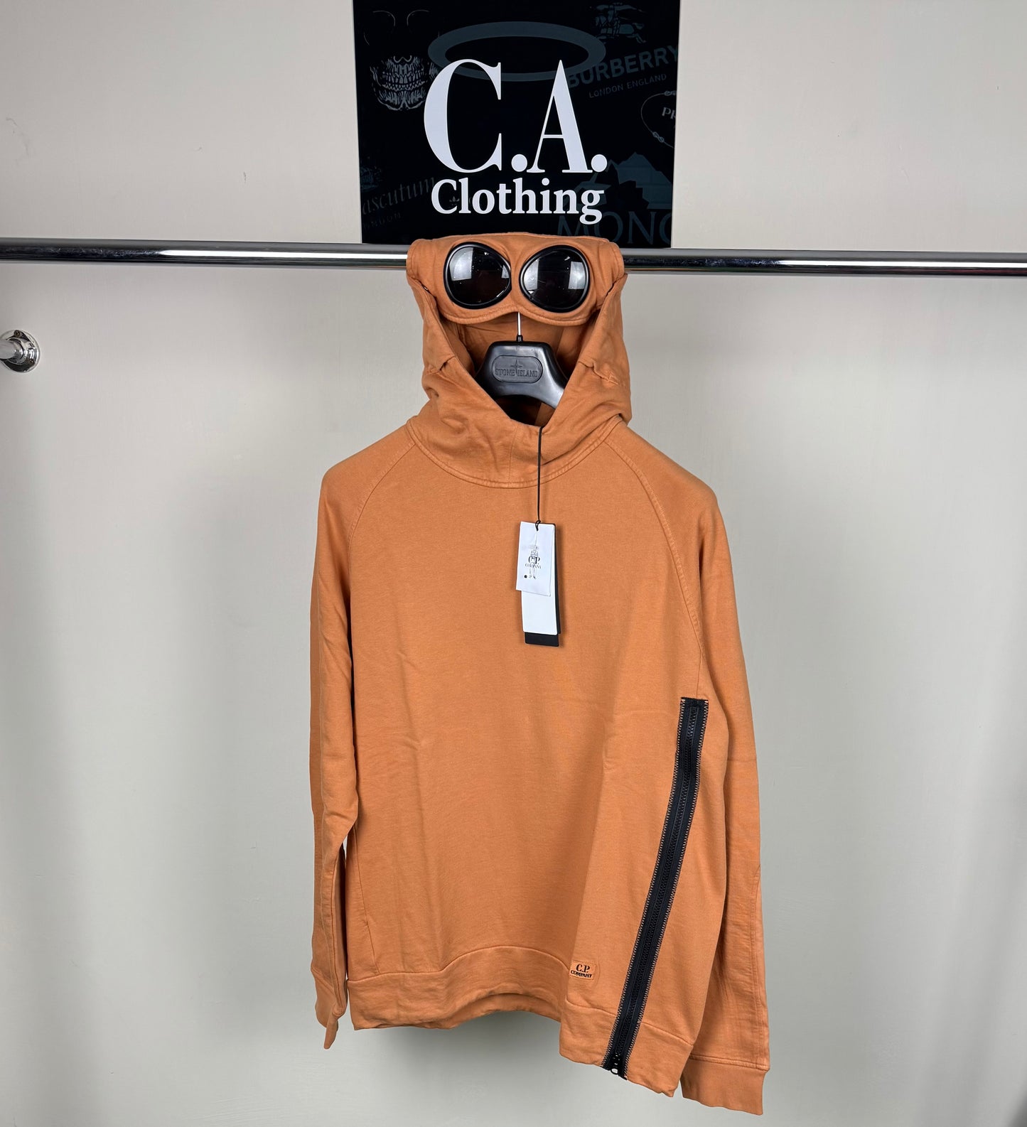BNWTs CP Company Goggle Hoodie Size (XL)